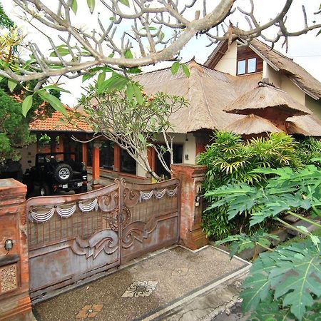 Villa Asih Ketewel ภายนอก รูปภาพ